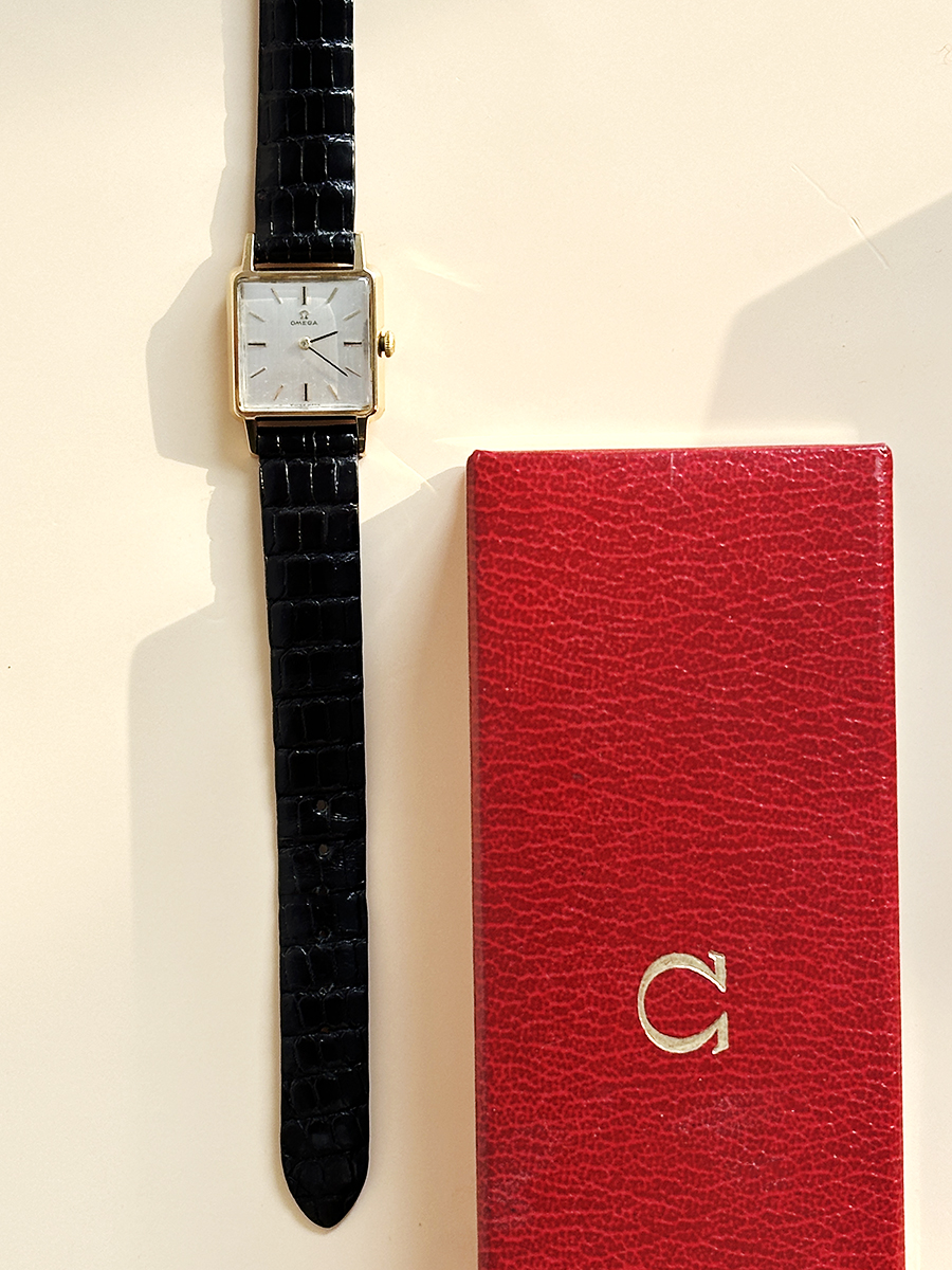 (SPECIAL PRICE) OMEGA Classic  Lady square watch